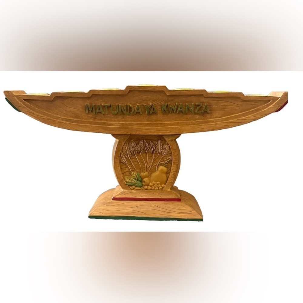 Matunda Ya kwanza resin candelabra
